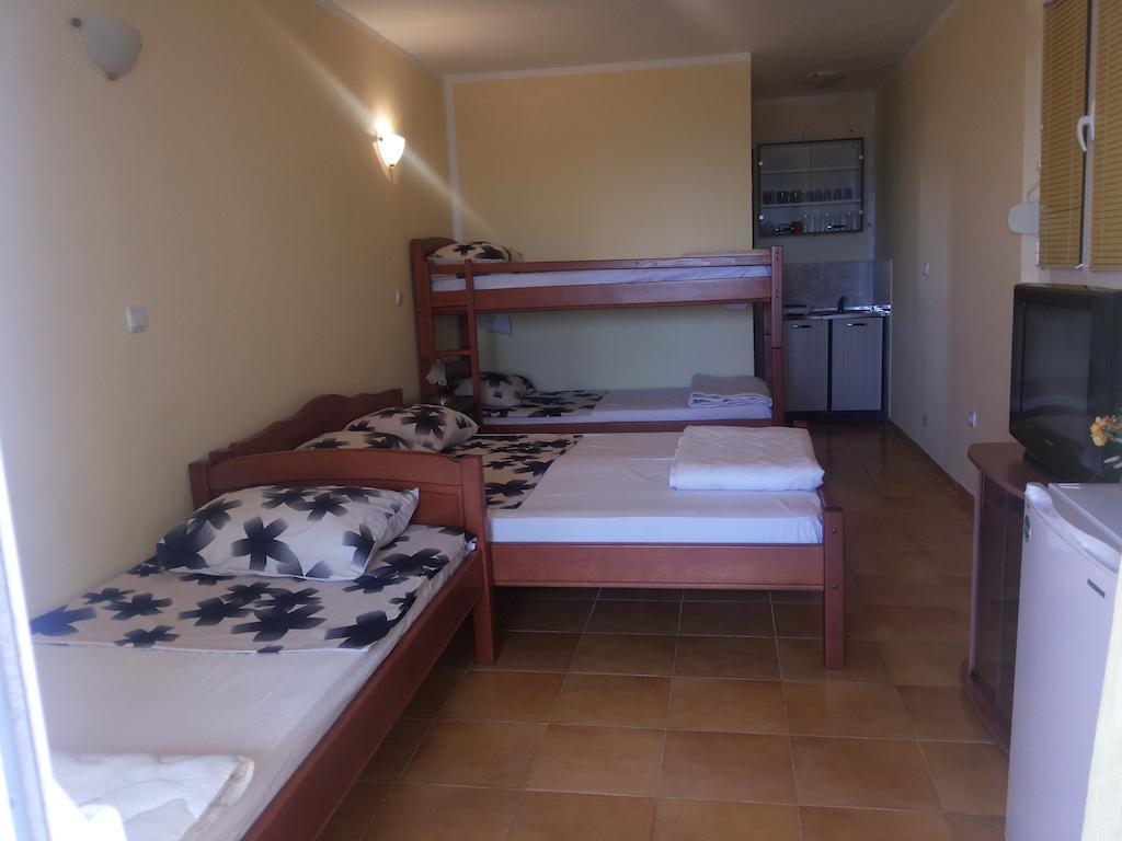 Apartments And Studios Anicic Утьеха Номер фото